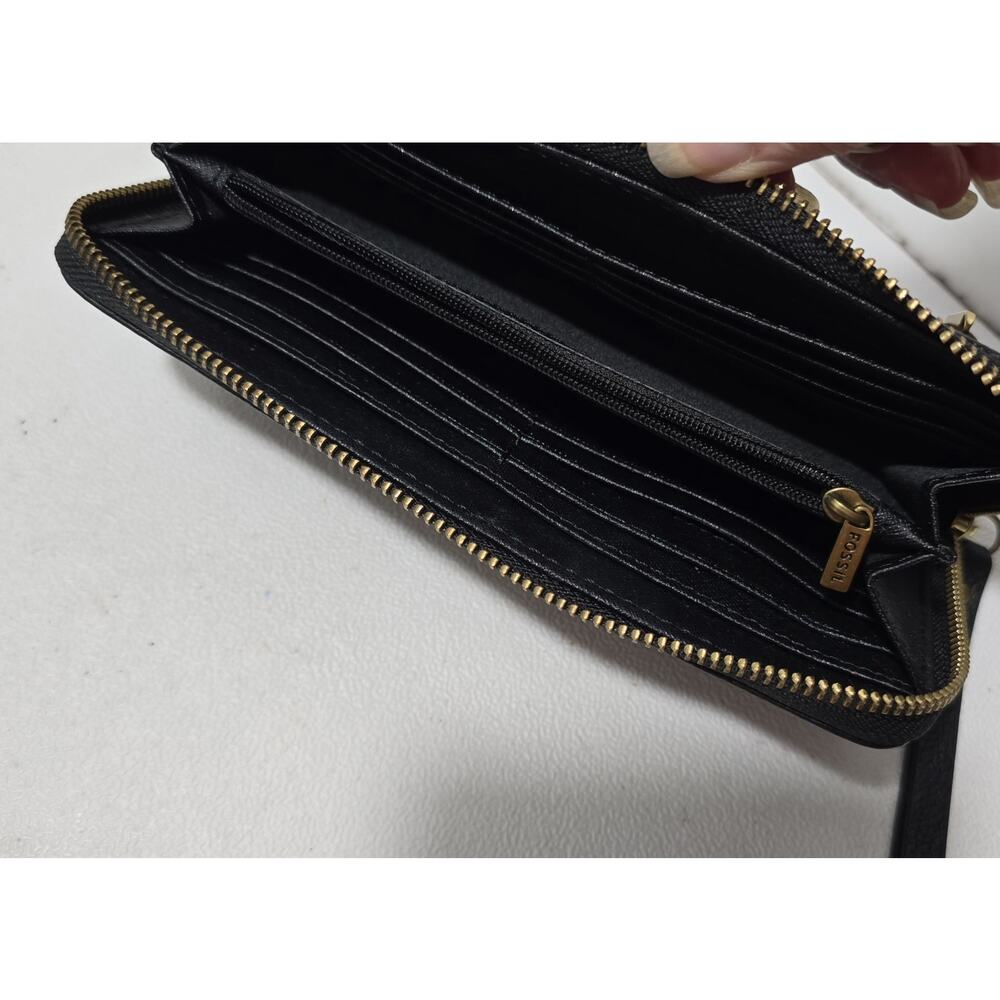 Fossil Beautiful Black Leather Crossbody Bag Purse with Matching Wristlet/Wallet - Picture 11 of 16